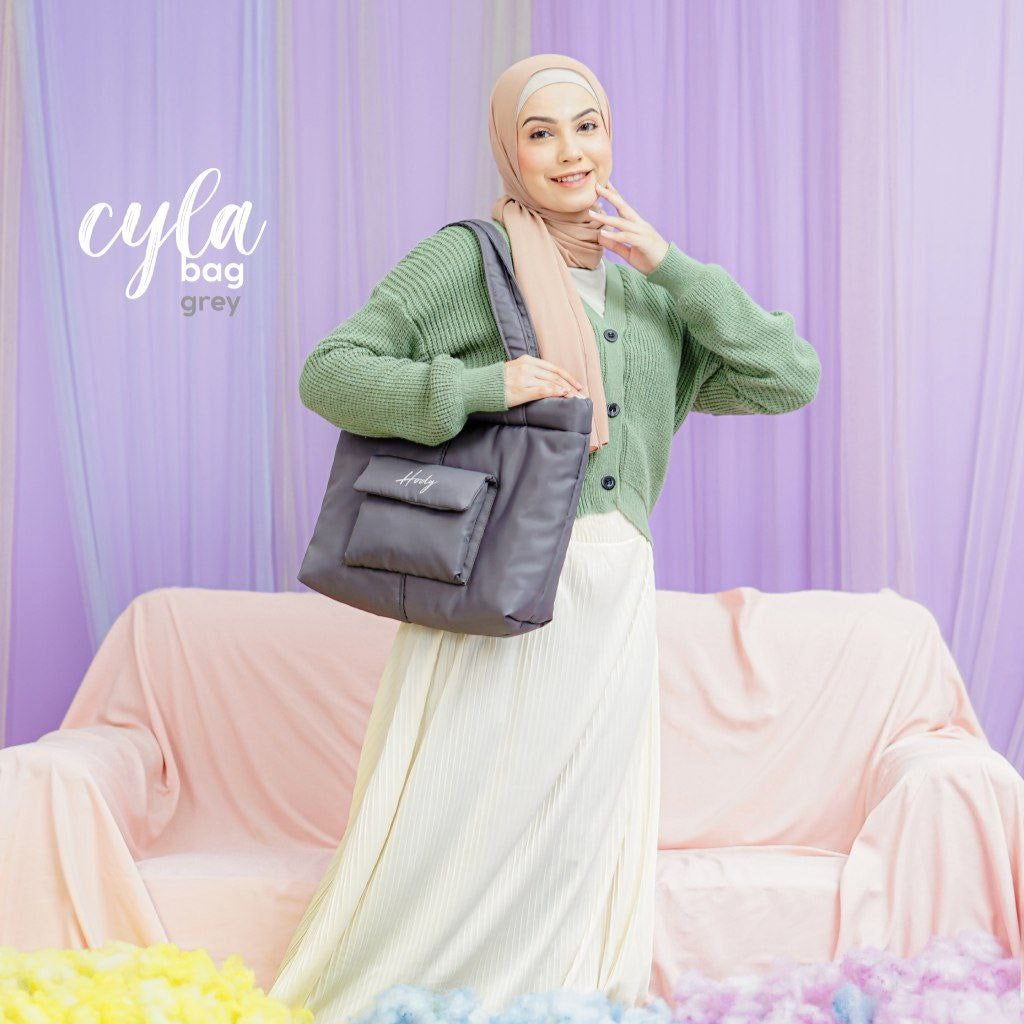 CYLA PUFFY BAG