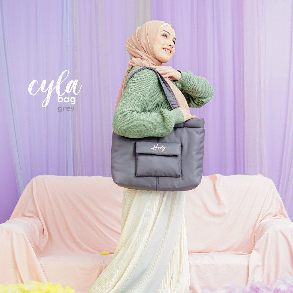 CYLA PUFFY BAG