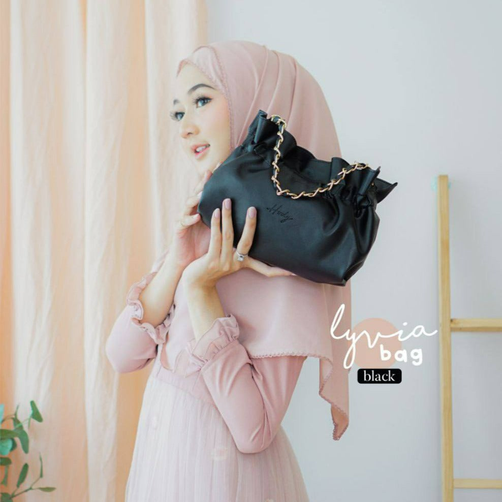 LYVIA BAG